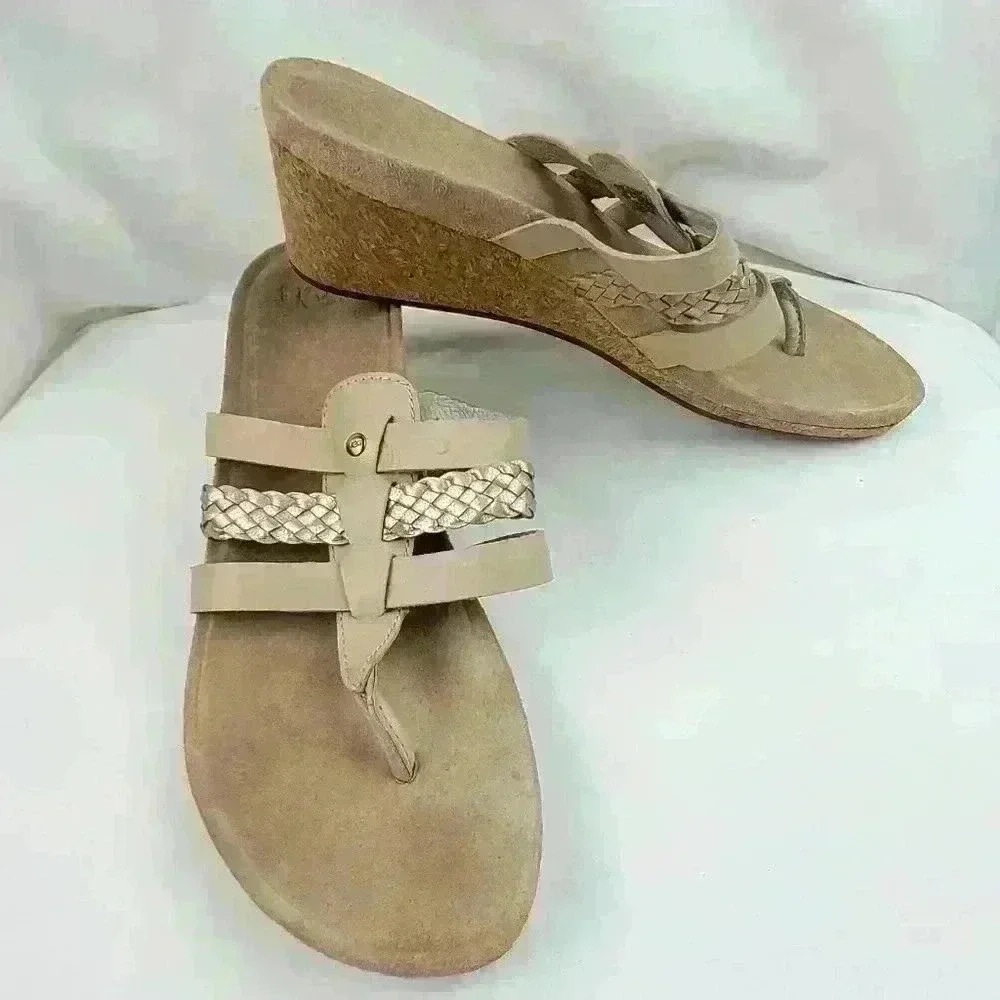UGG Maddie Wedge Black Sandals 8.5 - Picture 13 of 14